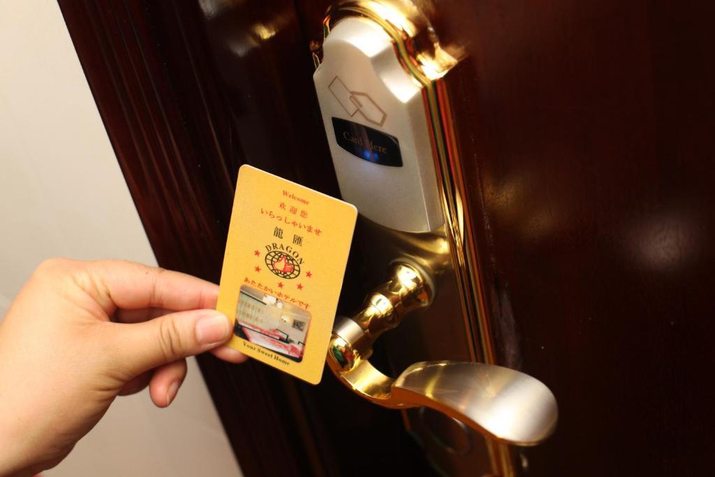 Dragon Hotel Tsim Sha Tsui  外观 照片
